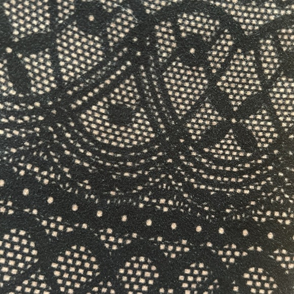 Niyama Sol Sofia Lace Leggings - Picture 12 of 15